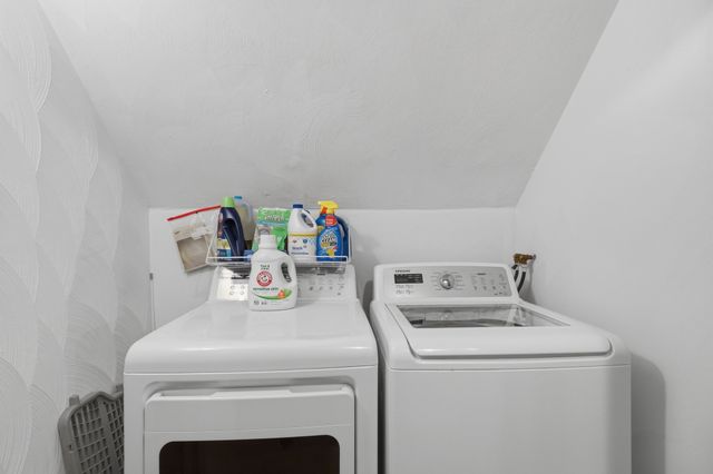 63 Jamestown Road, Leominster, MA 01453