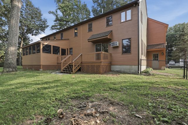 63 Jamestown Road, Leominster, MA 01453