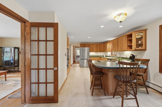 63 Jamestown Road, Leominster, MA 01453