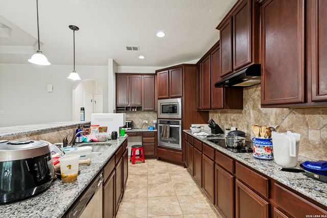 6207 Lowrie, San Antonio, TX 78239