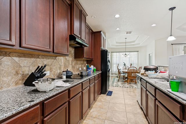 6207 Lowrie, San Antonio, TX 78239