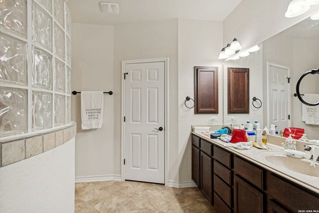 6207 Lowrie, San Antonio, TX 78239