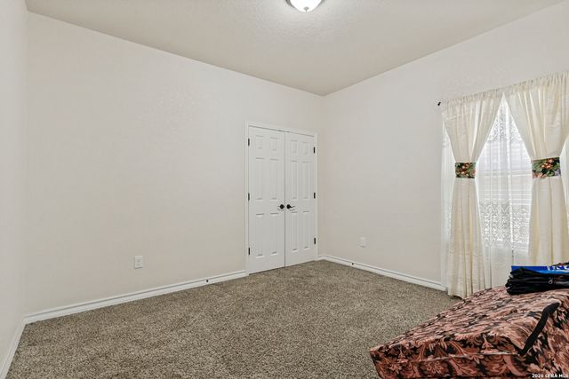 6207 Lowrie, San Antonio, TX 78239