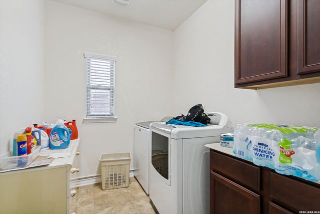 6207 Lowrie, San Antonio, TX 78239