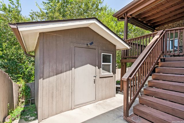 6207 Lowrie, San Antonio, TX 78239