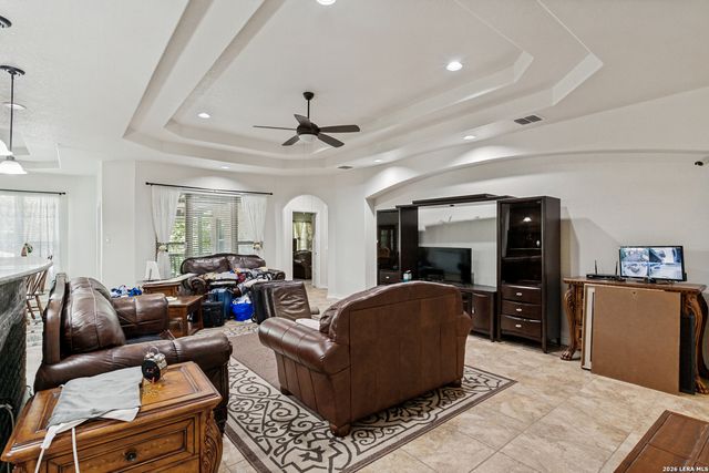 6207 Lowrie, San Antonio, TX 78239