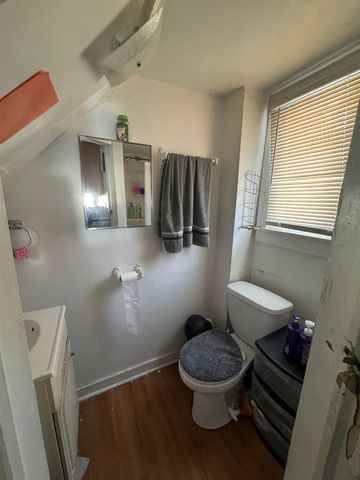 11 Ashuelot Street, Winchester, NH 03477