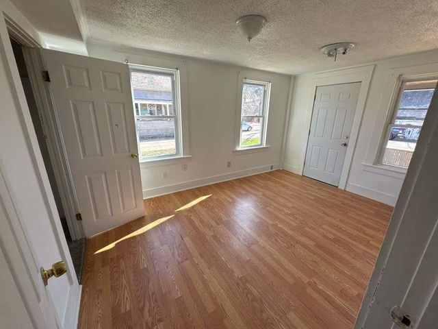 11 Ashuelot Street, Winchester, NH 03477