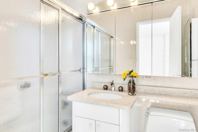 110-11 Queens Boulevard 25K, Forest Hills, NY 11375