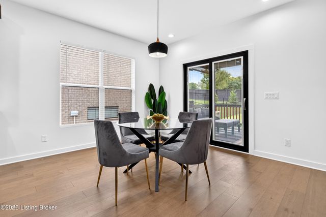 114 Locust Park Pl, Louisville, KY 40245