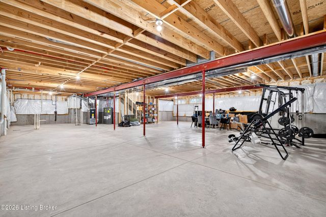 114 Locust Park Pl, Louisville, KY 40245