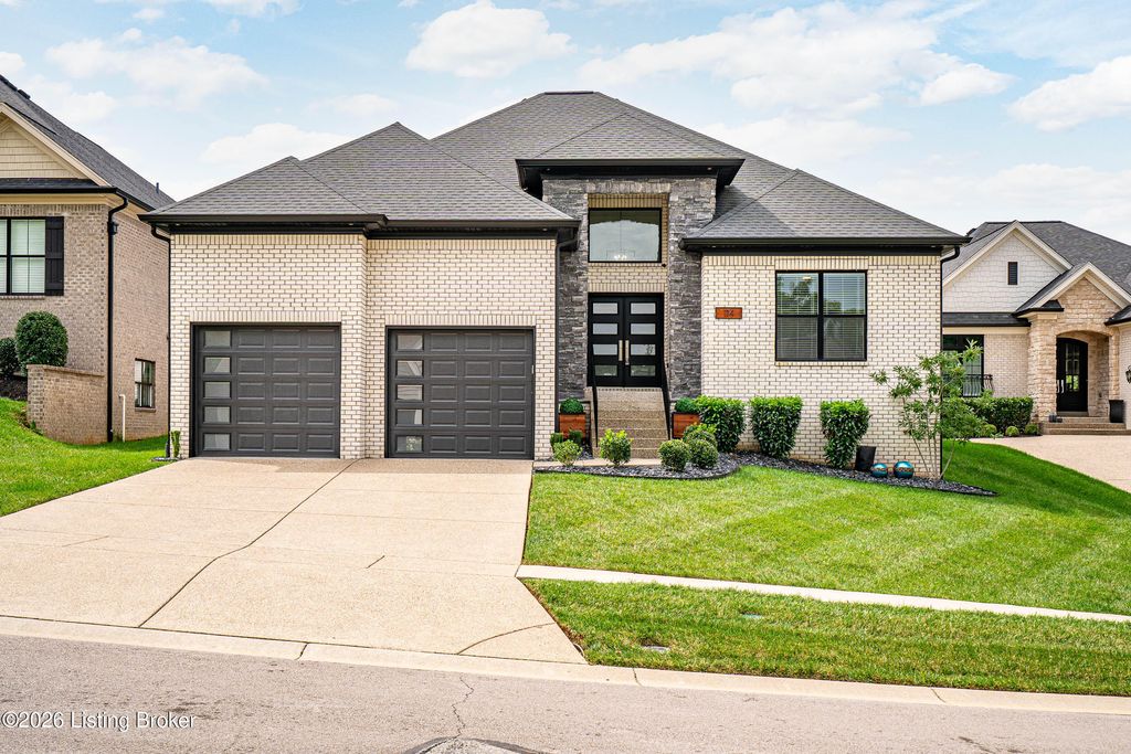 114 Locust Park Pl, Louisville, KY 40245