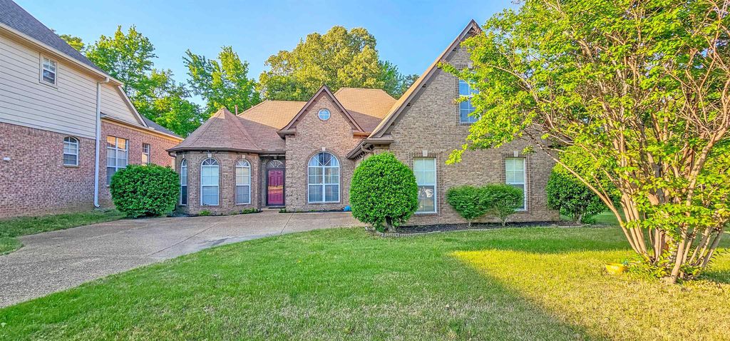 7672 N BROOKWATER CV, Memphis, TN 38125