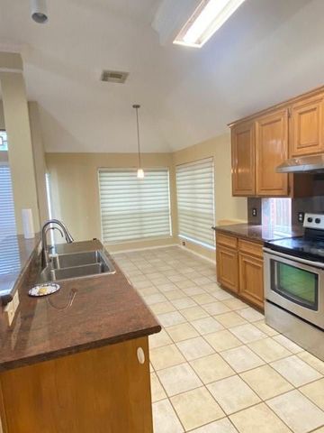 3814 Paigewood, Pearland, TX 77584