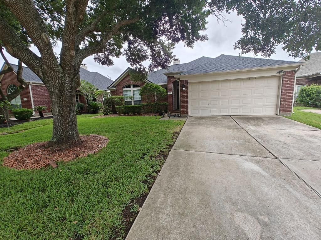 3814 Paigewood, Pearland, TX 77584