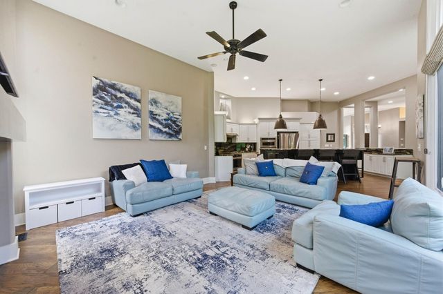 7 N Stagecoach, Wichita, KS 67230
