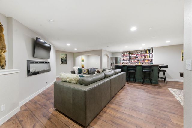 7 N Stagecoach, Wichita, KS 67230