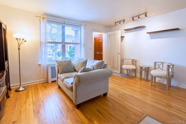 193-02 39 Avenue 1, Flushing, NY 11358