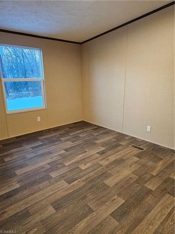 240 Deatherage Road, Mount Airy, NC 27030