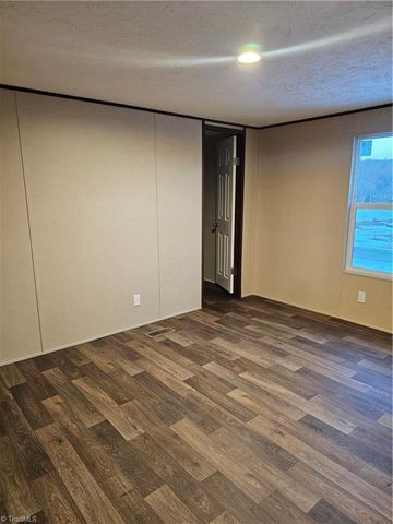 240 Deatherage Road, Mount Airy, NC 27030