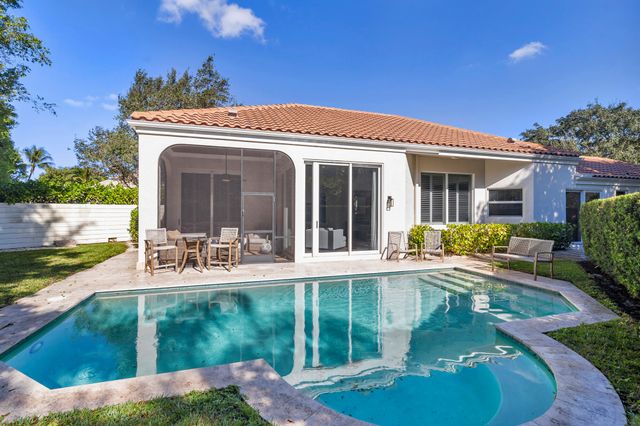 2707 Players Court, Wellington, FL 33414