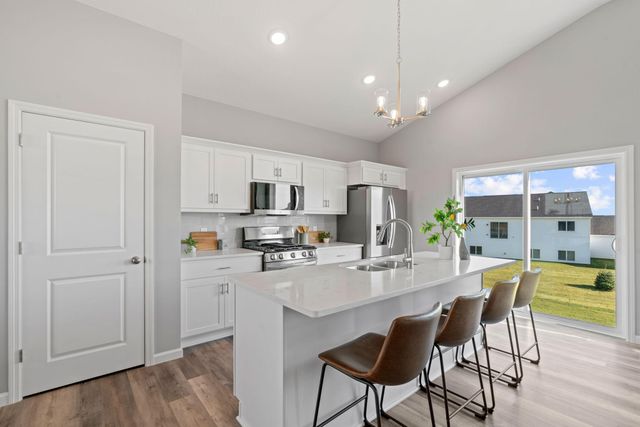 4711 4th Street Loop NE, Saint Cloud, MN 56304