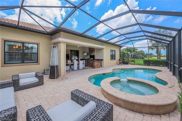 9403 Surfbird CT, Naples, FL 34120