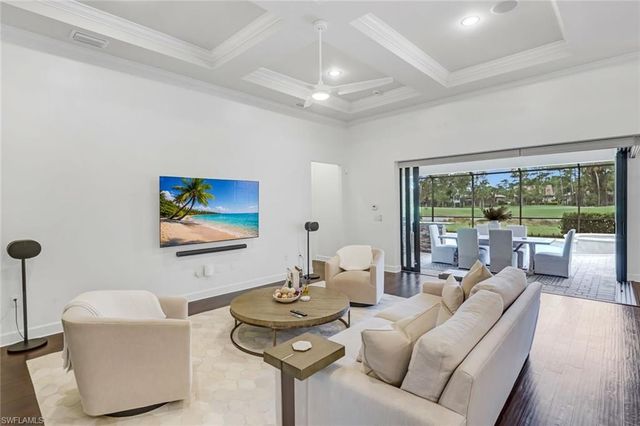 9403 Surfbird CT, Naples, FL 34120