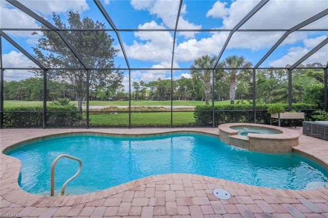 9403 Surfbird CT, Naples, FL 34120