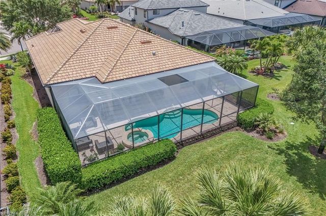 9403 Surfbird CT, Naples, FL 34120