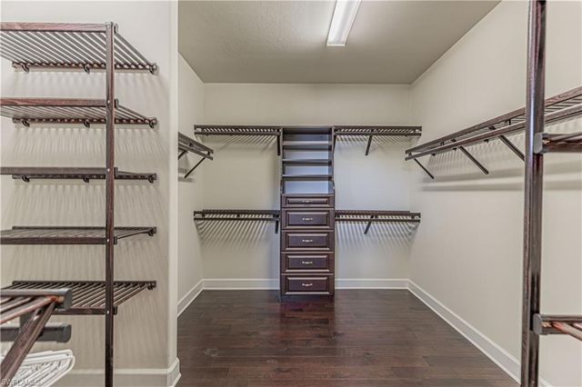 9403 Surfbird CT, Naples, FL 34120