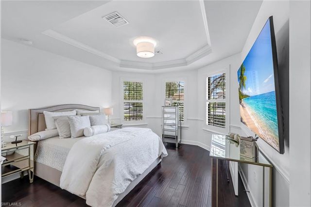 9403 Surfbird CT, Naples, FL 34120