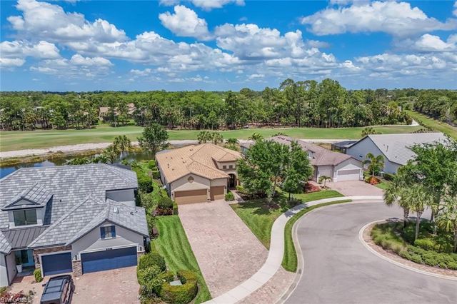 9403 Surfbird CT, Naples, FL 34120