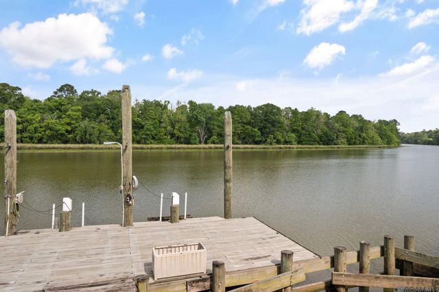 15981 Cypress Point Ln, French Settlement, LA 70733