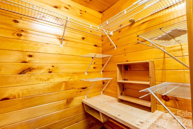 169 Samantha Springs Lane, Elk Park, NC 28622