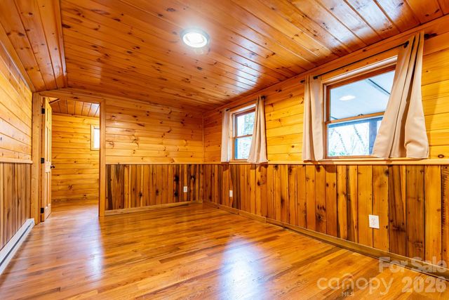 169 Samantha Springs Lane, Elk Park, NC 28622