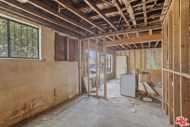 1814 N Broadway, Los Angeles, CA 90031