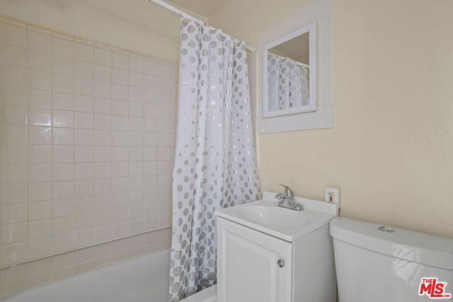 1814 N Broadway, Los Angeles, CA 90031