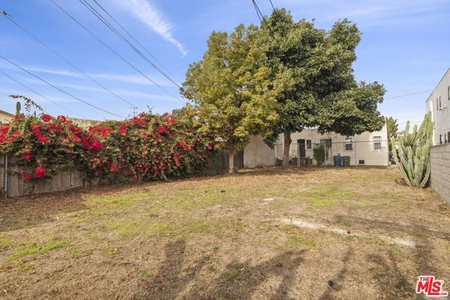 1814 N Broadway, Los Angeles, CA 90031