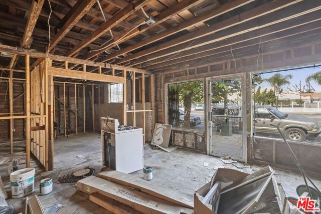 1814 N Broadway, Los Angeles, CA 90031