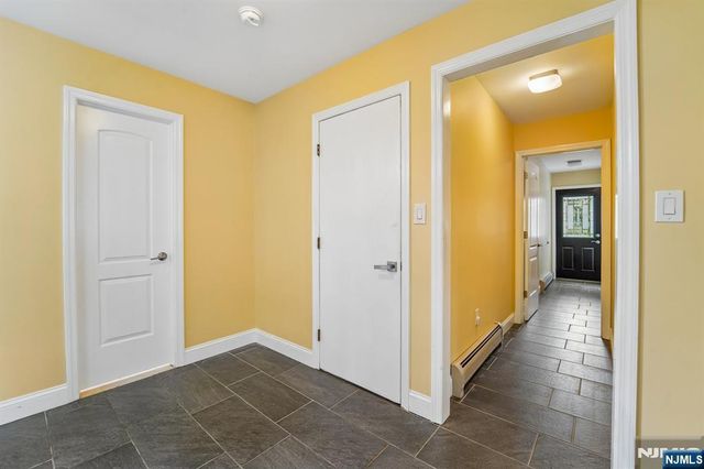 12 Manning Road, Paramus, NJ 07652
