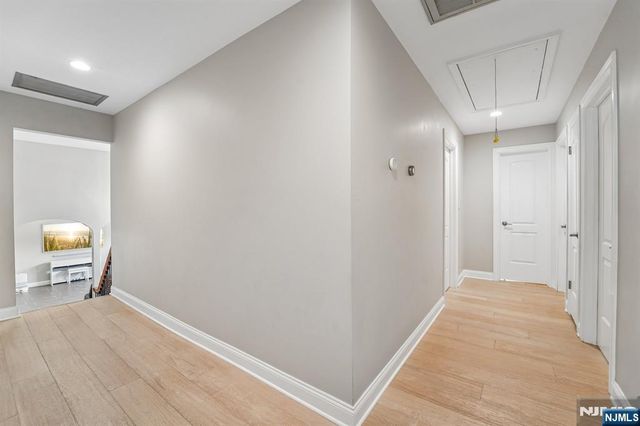 12 Manning Road, Paramus, NJ 07652