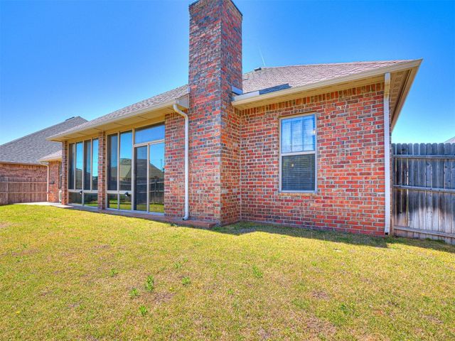 1316 Atalon Drive, Moore, OK 73160