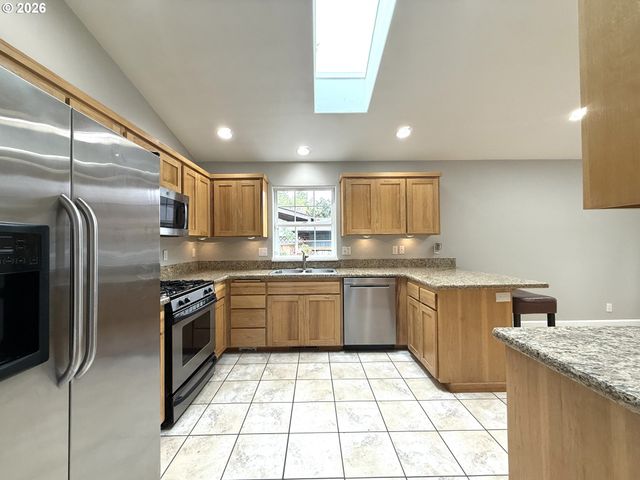 2725 MALLORY Ln, Eugene, OR 97401