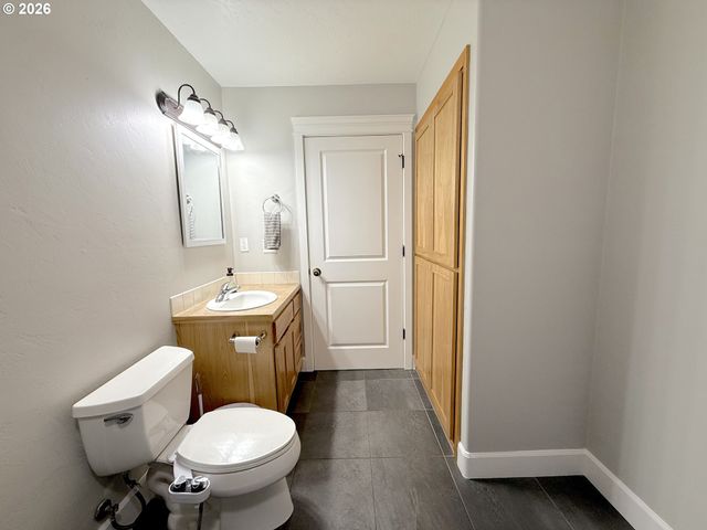 2725 MALLORY Ln, Eugene, OR 97401