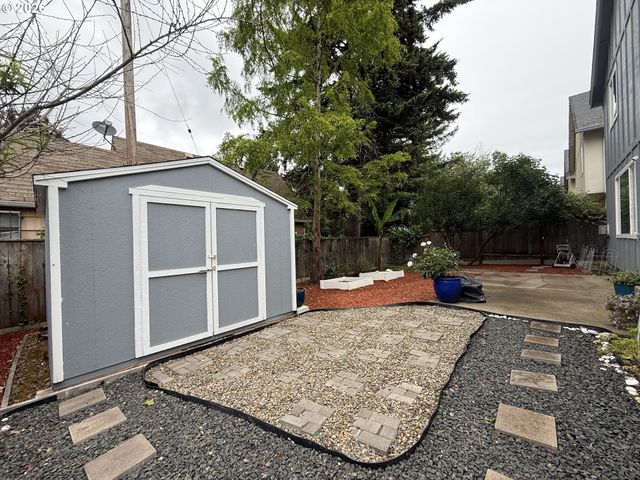 2725 MALLORY Ln, Eugene, OR 97401