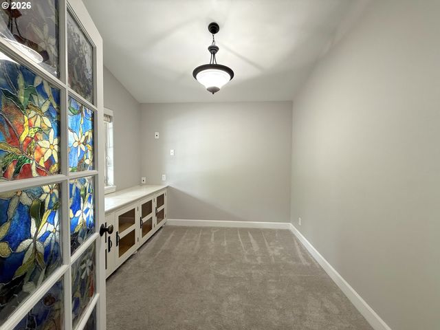 2725 MALLORY Ln, Eugene, OR 97401