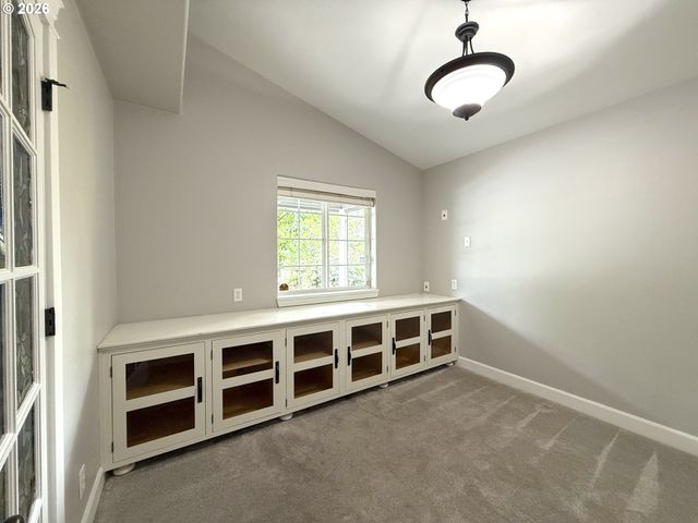2725 MALLORY Ln, Eugene, OR 97401