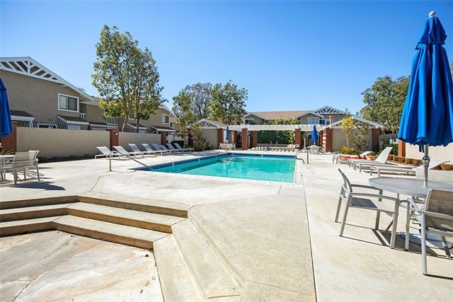324 Tangelo, Irvine, CA 92618