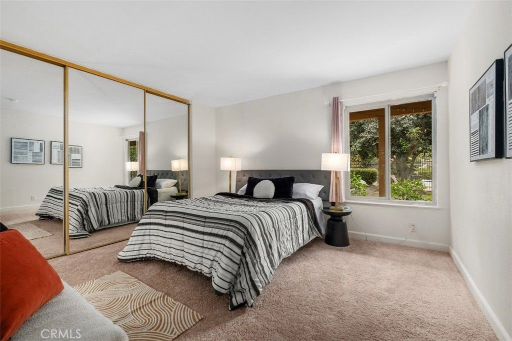 Image 13 of property listing at 324 Tangelo, Irvine, CA 92618